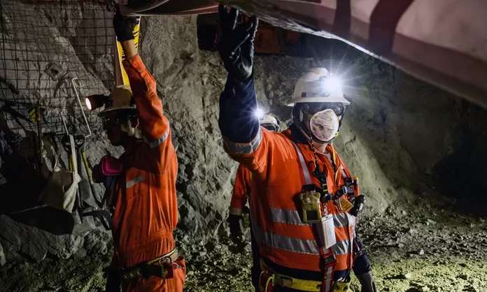 Ejecución de servicios de mantenimiento preventivo, correctivo, predictivo de equipos de plantas mineras4